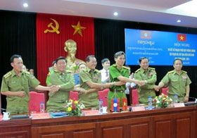 Promoting cooperation among border provinces of Vietnam and Laos  - ảnh 1